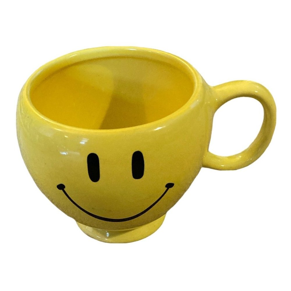 YELLOW Smiley Face Mug Cup TELEFLORA GIFT